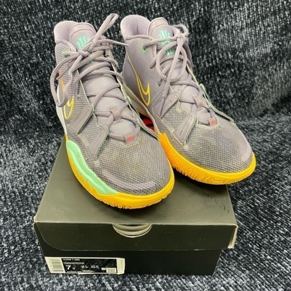 Nike Kyrie 7 Daybreak
